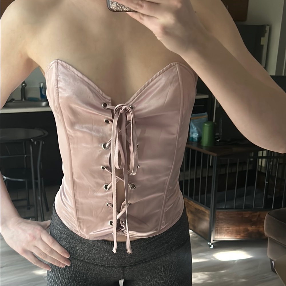 Elegant Pink Lace-Up Corset